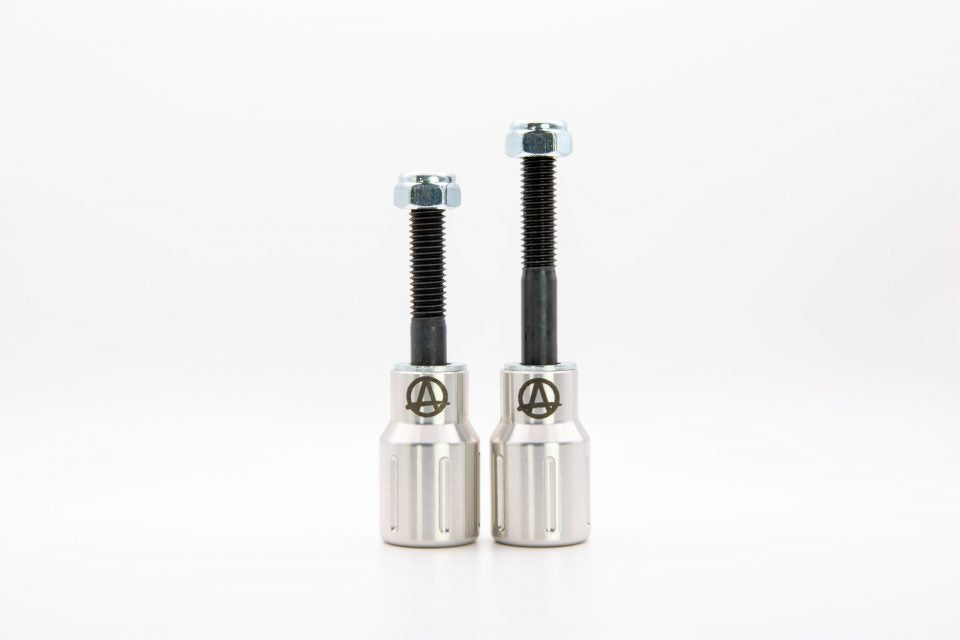 Barnaynay Pegs