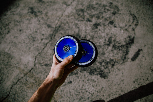 AIR Wheels | Black / Blu-Ray