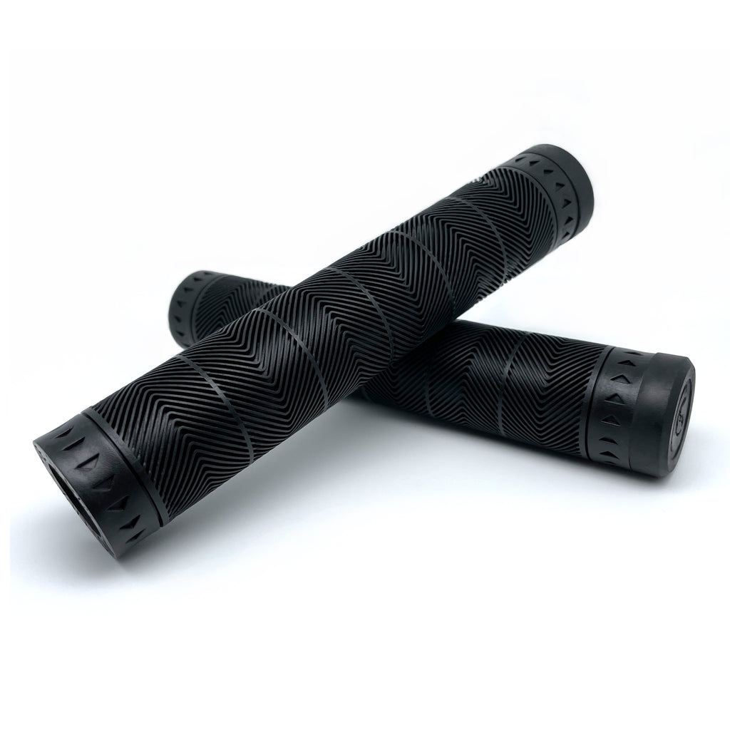 SUMMIT GRIPS: BLACK