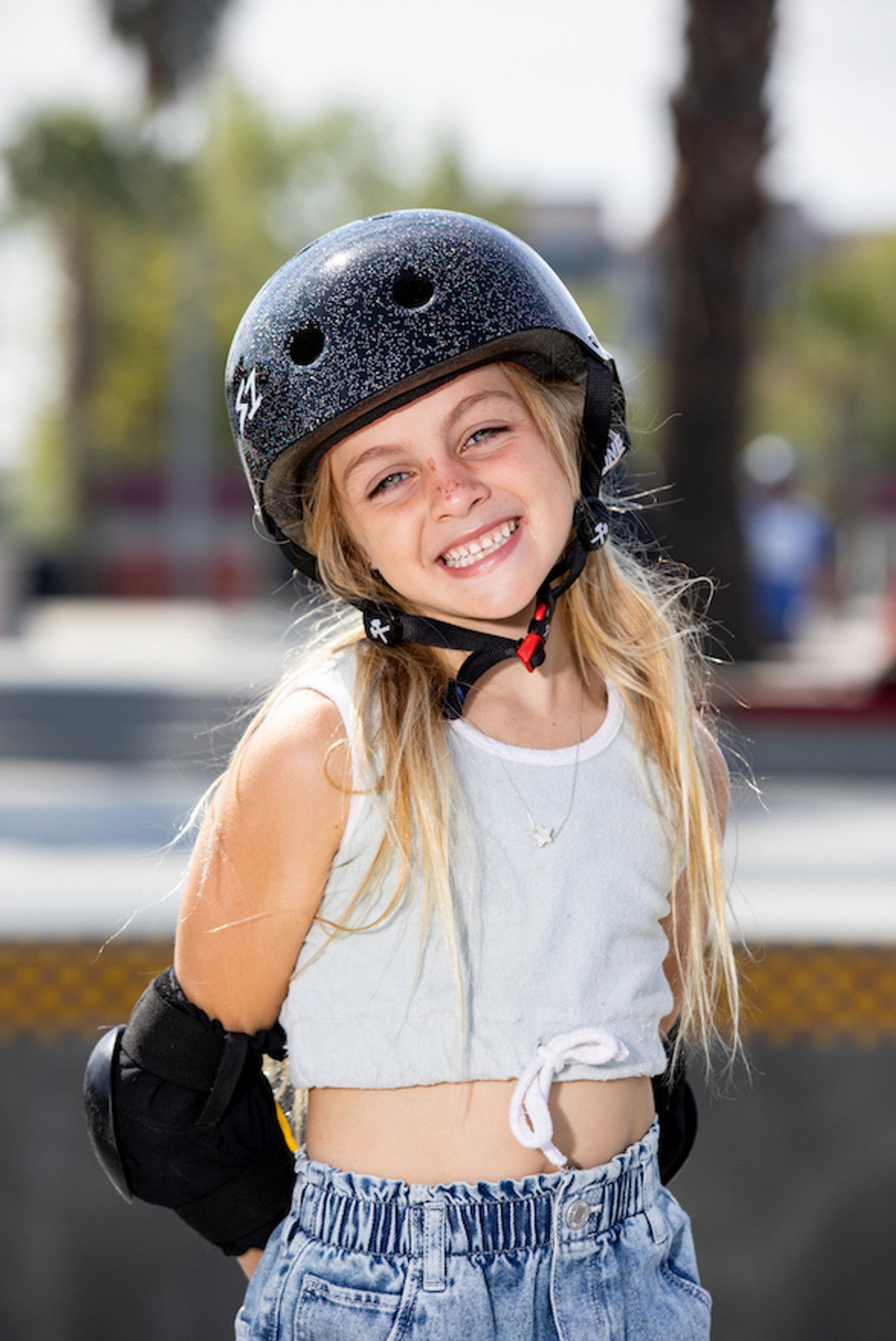 glitter snowboard helmet S1 Mini Lifer Helmet